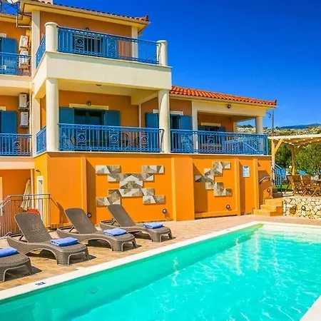 فيلة Sleeps 6 Pool Air Con Wifi